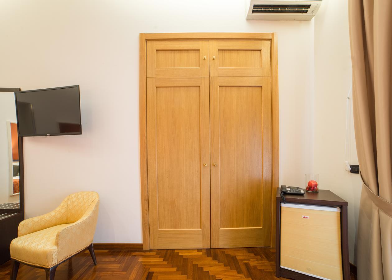 B&B Chiaia 32 Napoli Eksteriør bilde