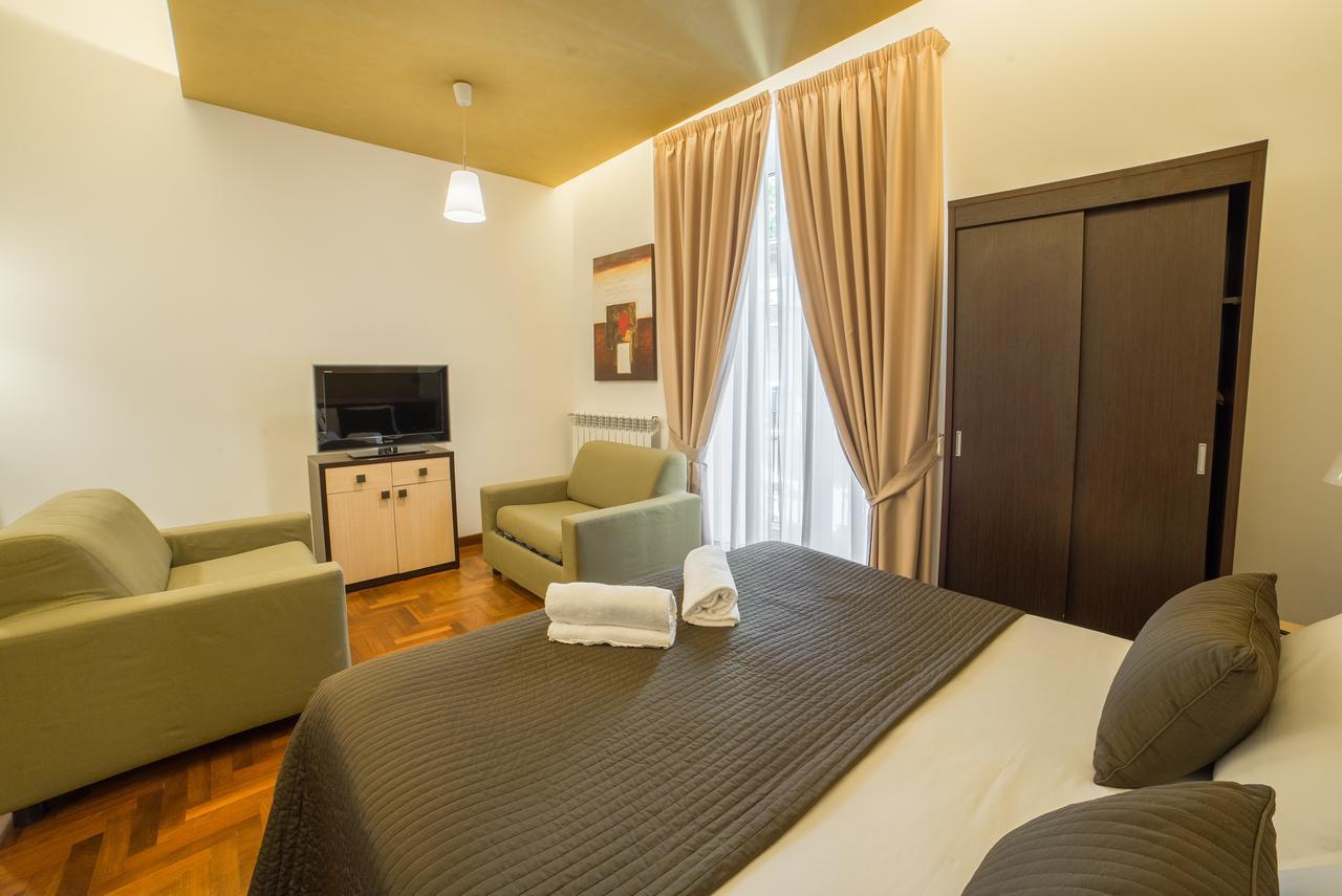 B&B Chiaia 32 Napoli Eksteriør bilde